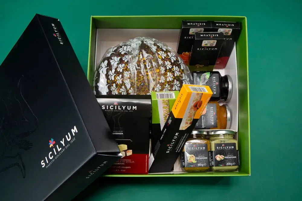 "Gran Sicilyum" Christmas gift box with 11 high quality Sicilian products, Sicilyum Food in Sicily