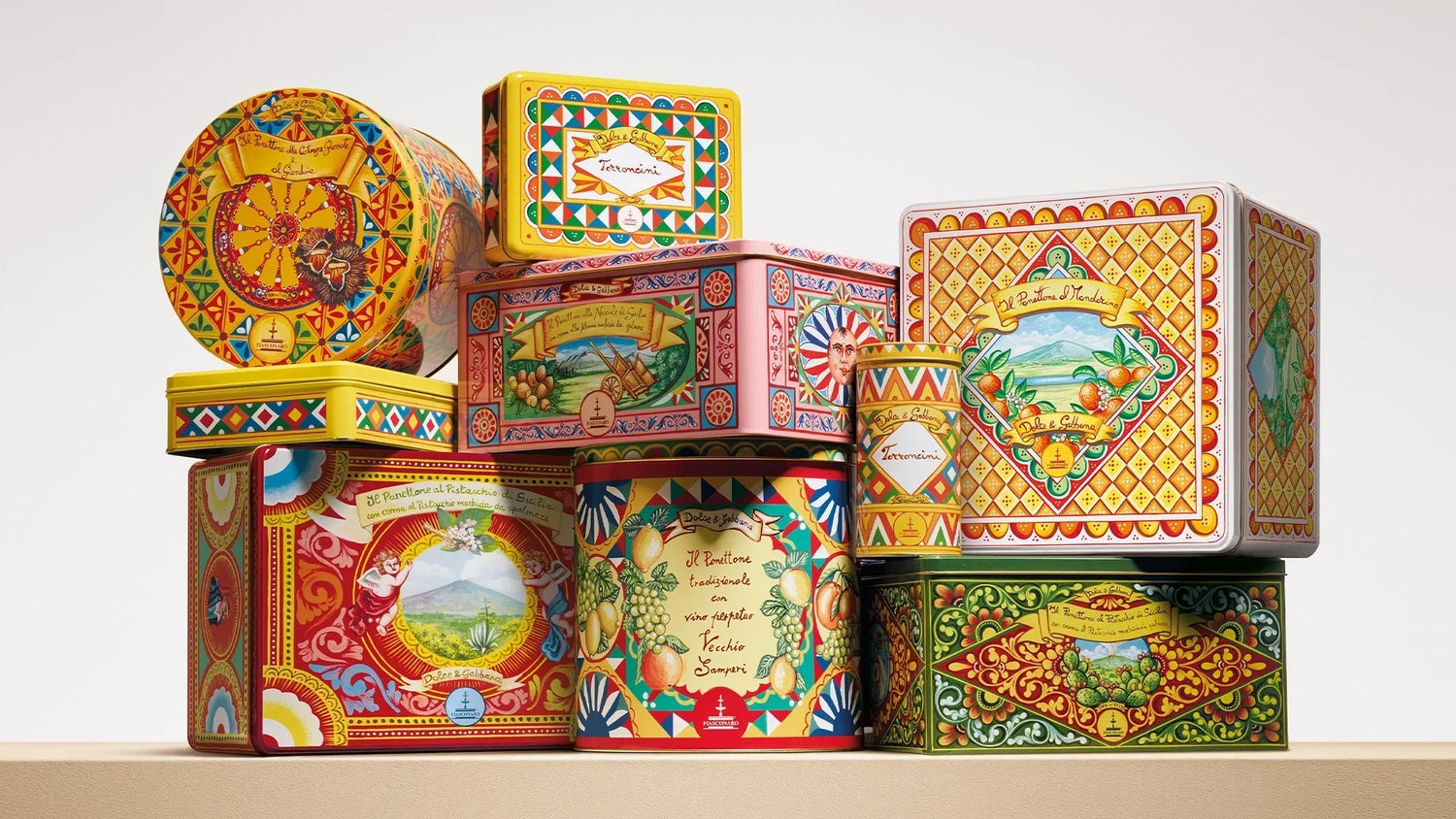 Panettoni, Vini, Torroncini e Creme Fiasconaro Dolce&Gabbana 2025