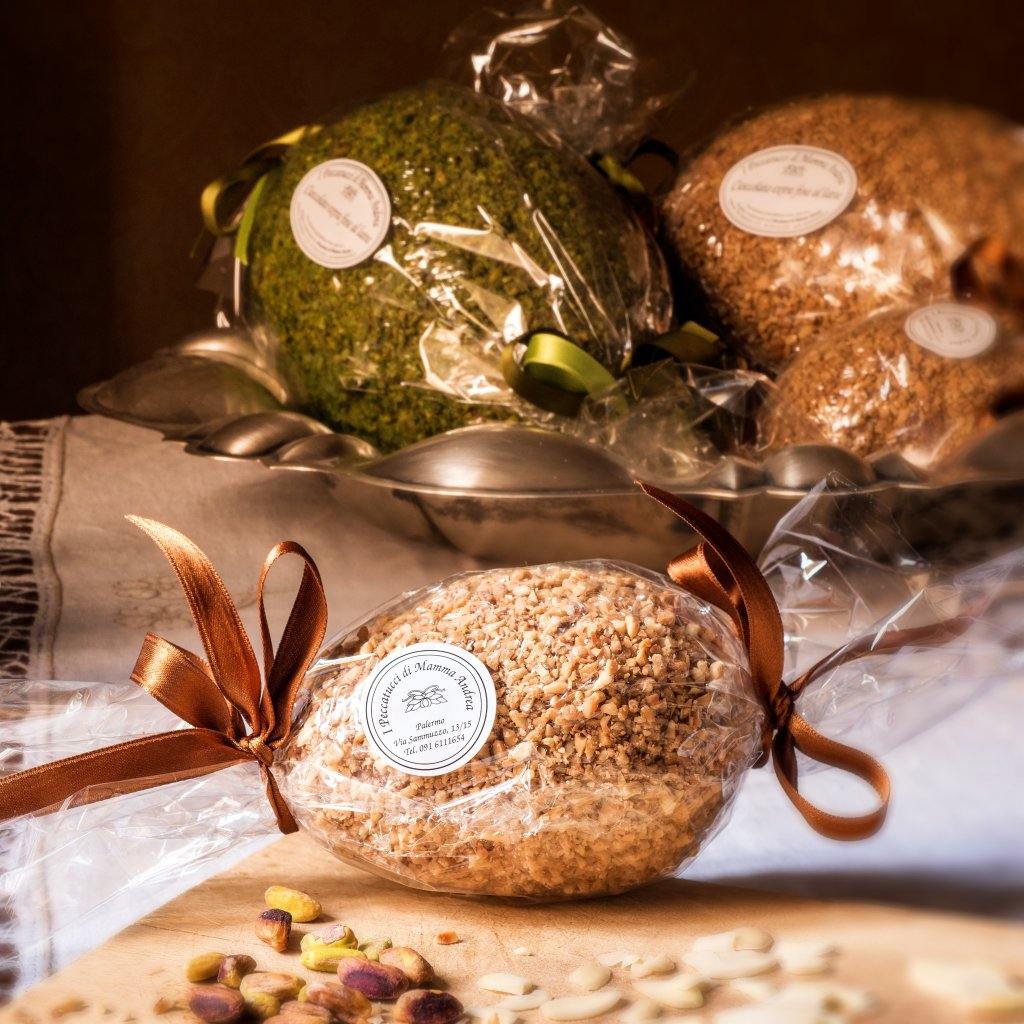 Confezione regalo pasquale con Colomba e Uovo al cioccolato Food in Sicily 