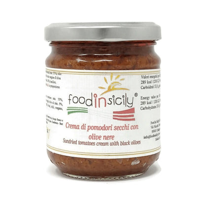Creme aus getrockneten Tomaten und schwarzen Oliven, 190-Gramm-Glas. Essen in Sizilien 